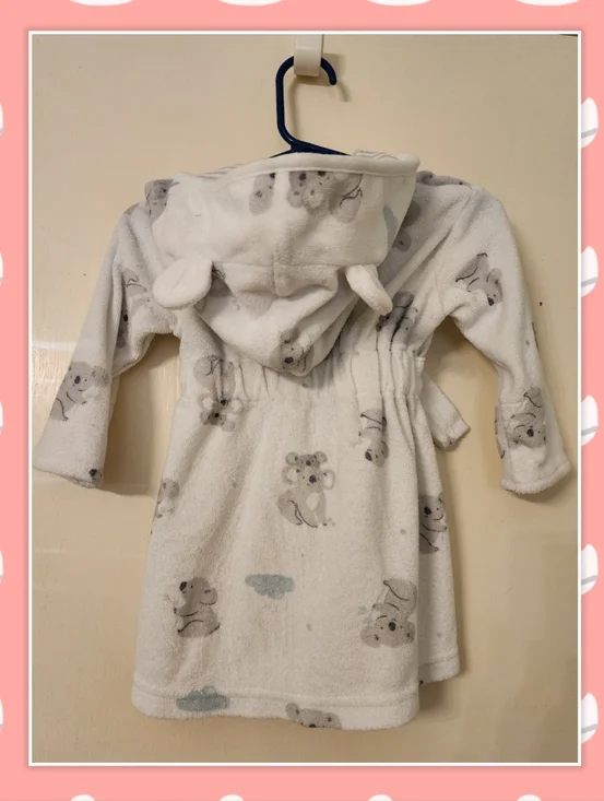 4/$20 - Carter's Baby Bath Robe Koala Bear- 0-9 Months - Picture 4 of 4